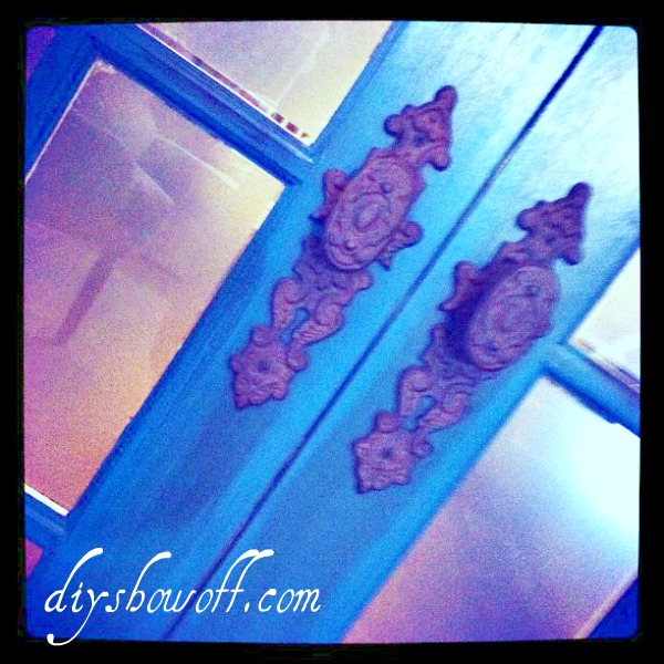turquoise door