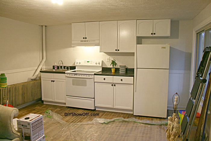 painted white kitchen cabinets 