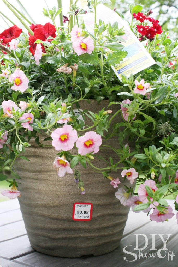 DIY Tire Planter TutorialDIY Show Off ™ DIY Decorating and Home