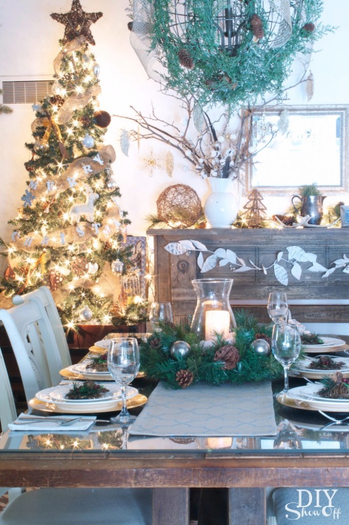 rustic Christmas dining room
