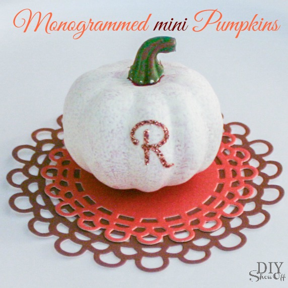 Monogrammed Mini Pumpkins tutorial @diyshowoff