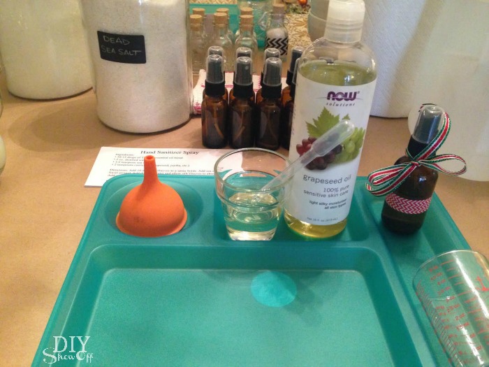 Young Living essential oils Make & Take Holiday Open House ideas @diyshowoff