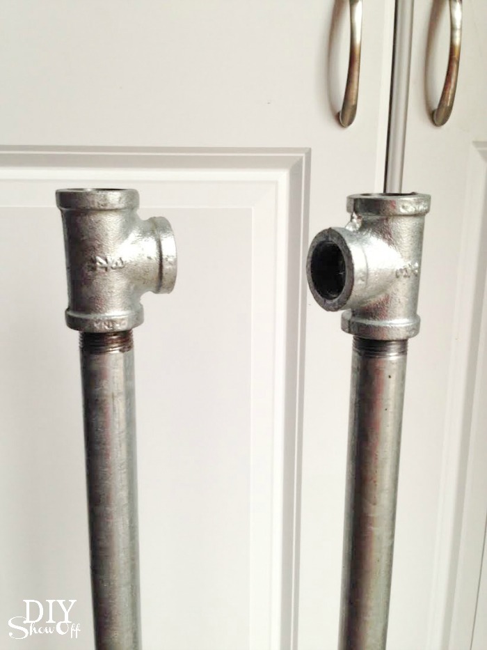 DIY galvanized pipe and wood mobile coat rack on casters @diyshowoff #lowescreator