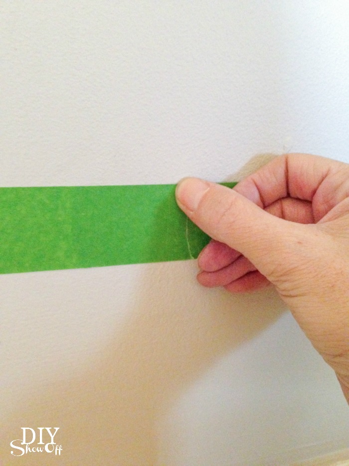 DIY striped gallery wall tutorial @diyshowoff