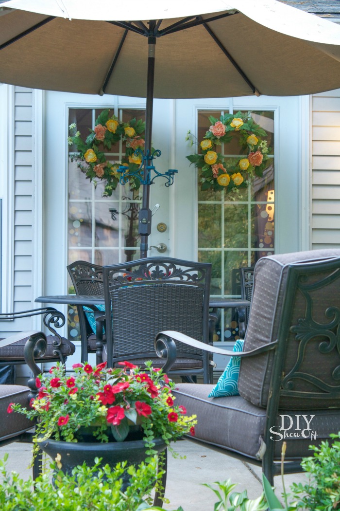 outdoor living space and patio @diyshowoff