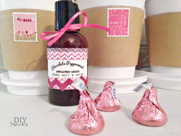 CUTE! Chocolate Peppermint Awesome Sauce - "You Melt My Heart" Valentine gift idea using Young Living Peppermint Vitality essential oil @diyshowoff