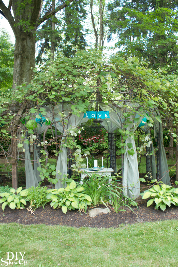pretty backyard wedding ideas for celebrating your special day outdoors @diyshowoff #michaelsmakers