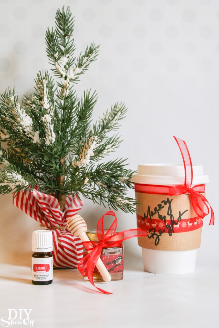 So sweet! Essential oil infused honey and Essential Oil Holiday Hostess Guide @diyshowoff