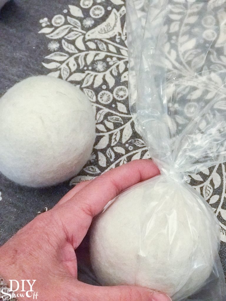 wool dryer ball snowman essential oils tutorial