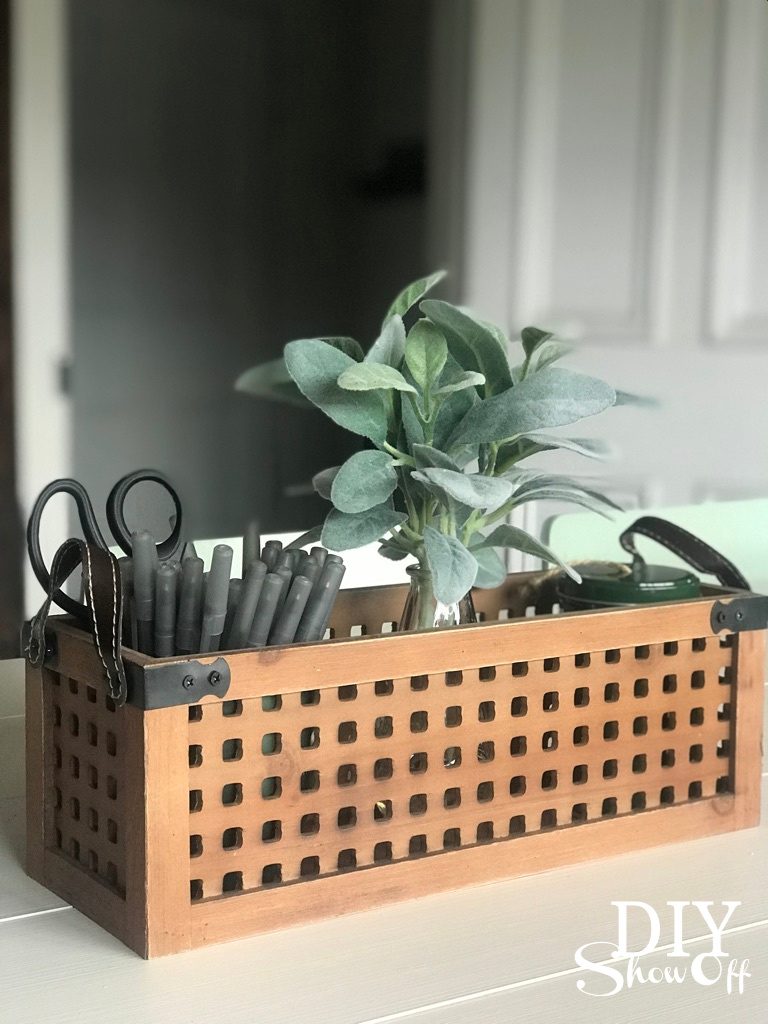 decocrated wood caddy