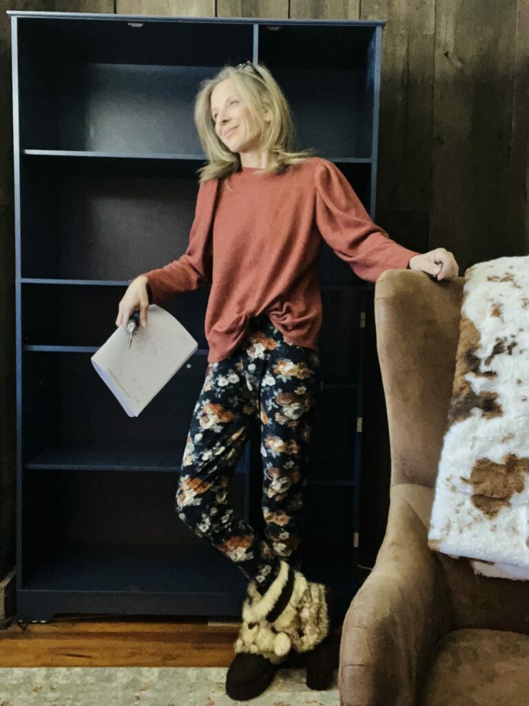 roeshel with pantry cabinet