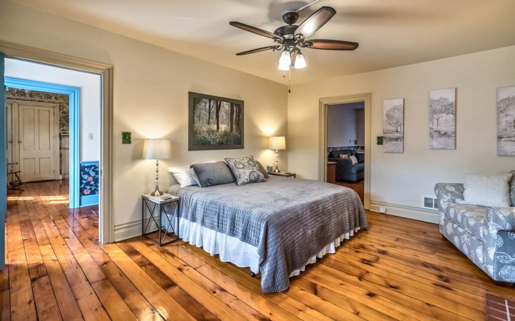 cream and gray bedroom